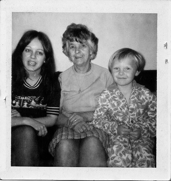 Edith E & Janet E Stringfellow & David Rutter.jpg